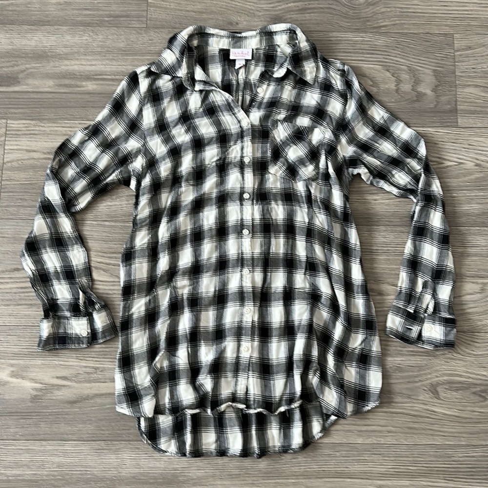 Isabel Maternity by Ingrid & Isabel Plaid Button-Down Shirt